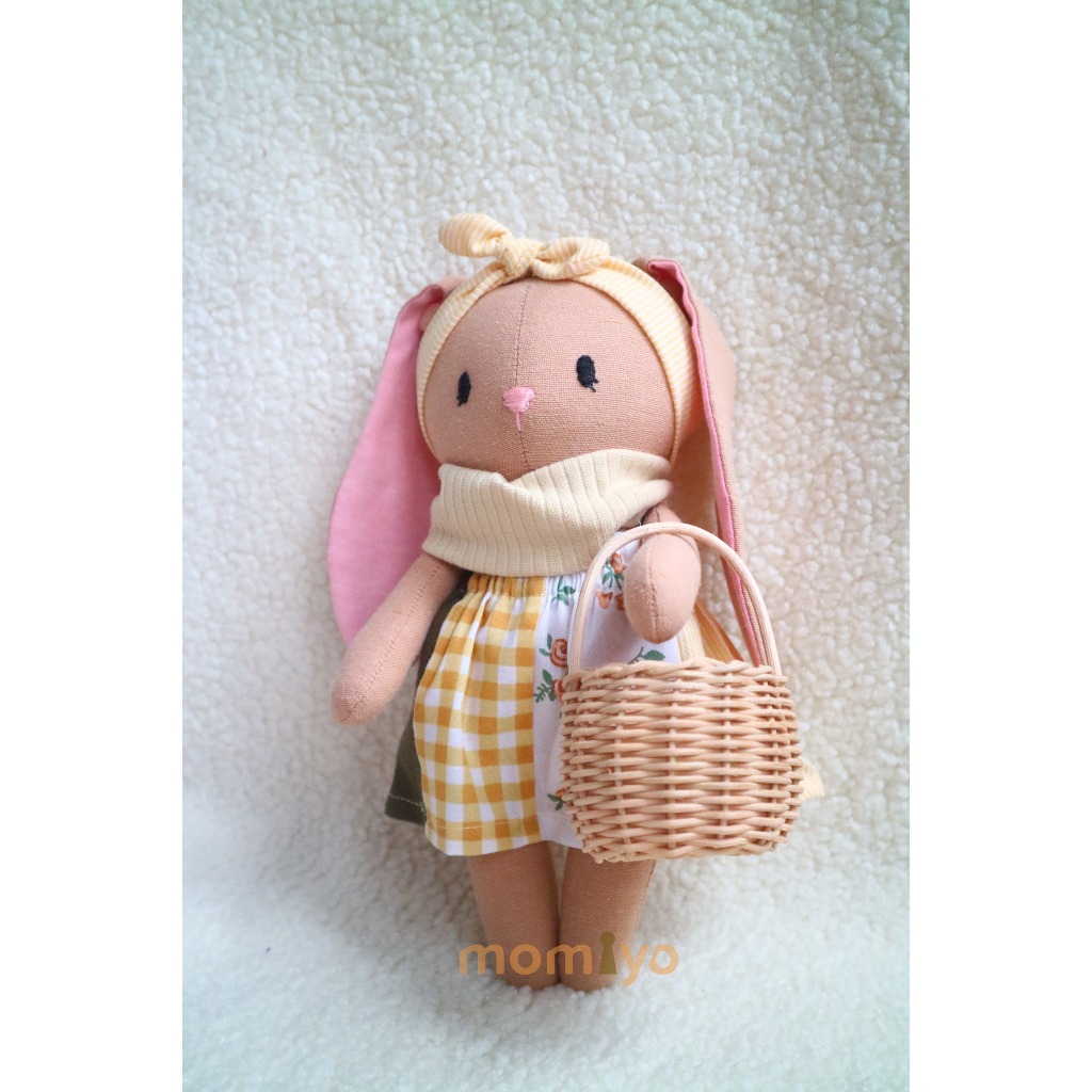 Momiyo Boneka Kelinci Handmade Kain – Boneka Kain Lucu Boho / Hiasan Kamar Anak / Hadiah Bayi Baru L