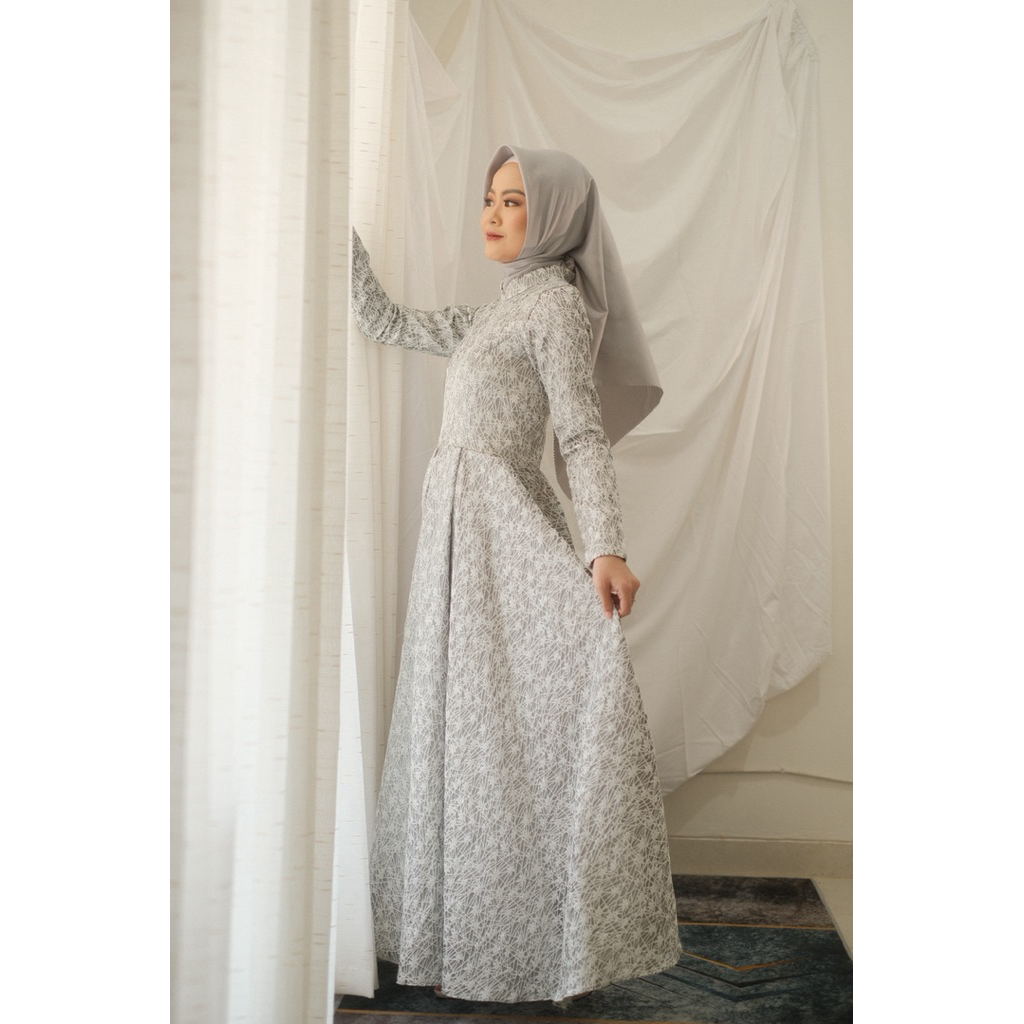 Baju prewed atau resepsi