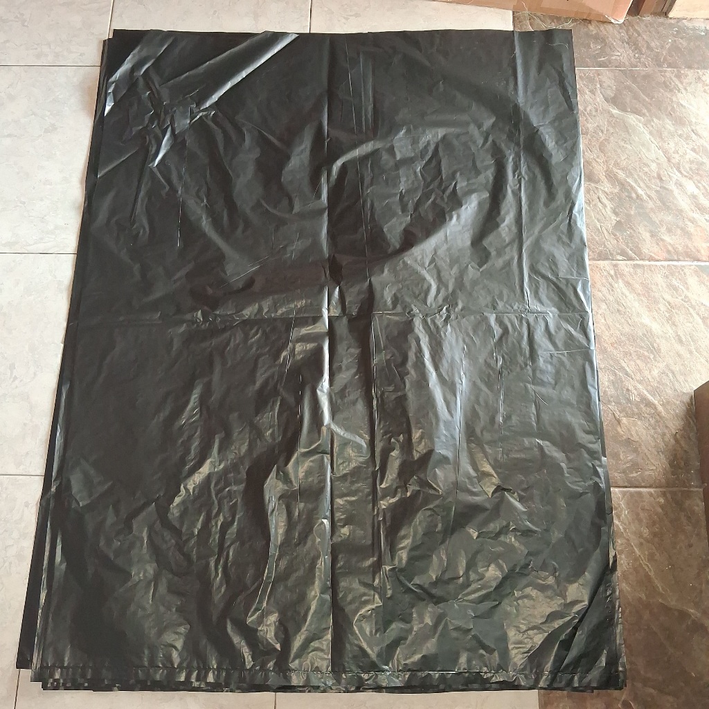 PLASTIK HITAM SUPER LEBAR DAN TEBAL KANTONG SAMPAH|SAMPUL LAYANGAN UKURAN ( 120×90))