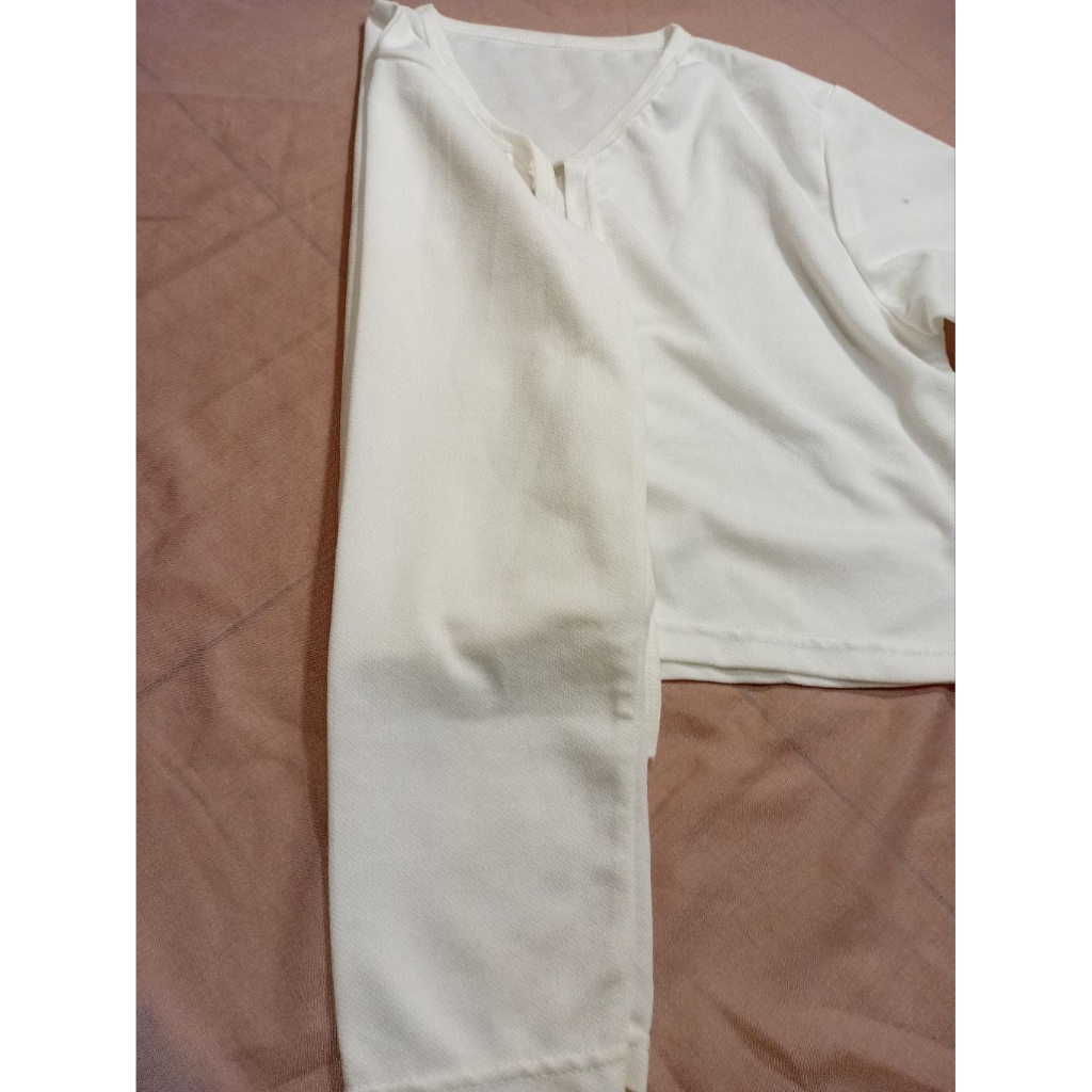 outer putih lengan panjang