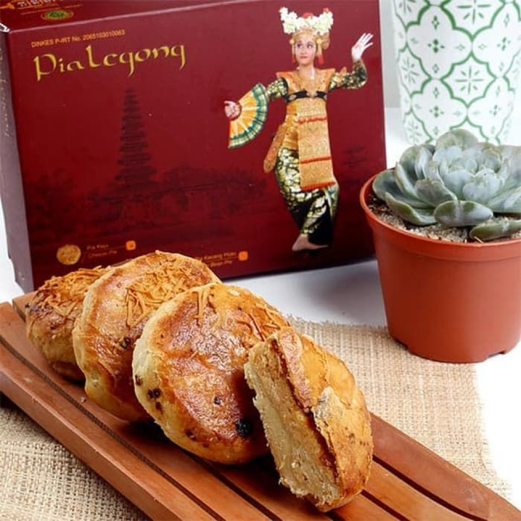 Pia Legong Khas Bali