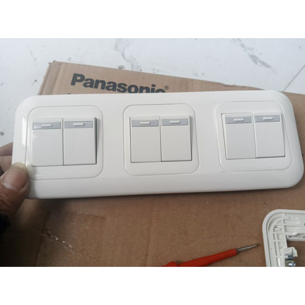 panasonic saklar lampu  3 gang 6 titik asli dari panasonic