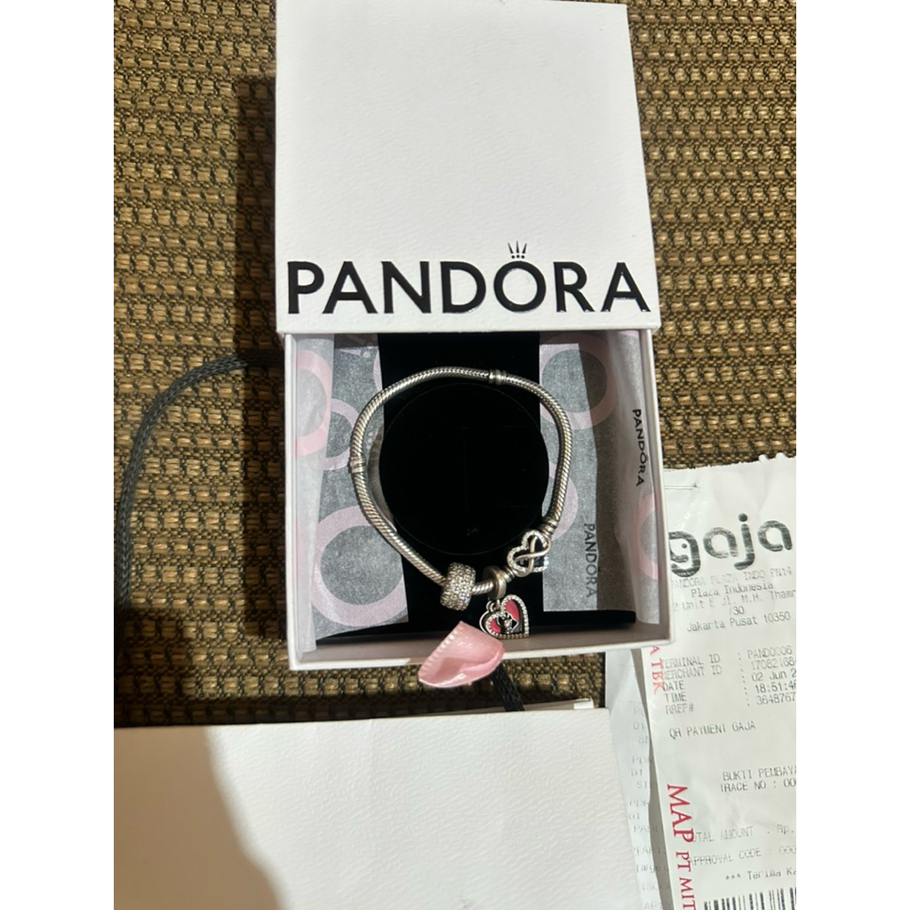 PRELOVED PANDORA BRACELET