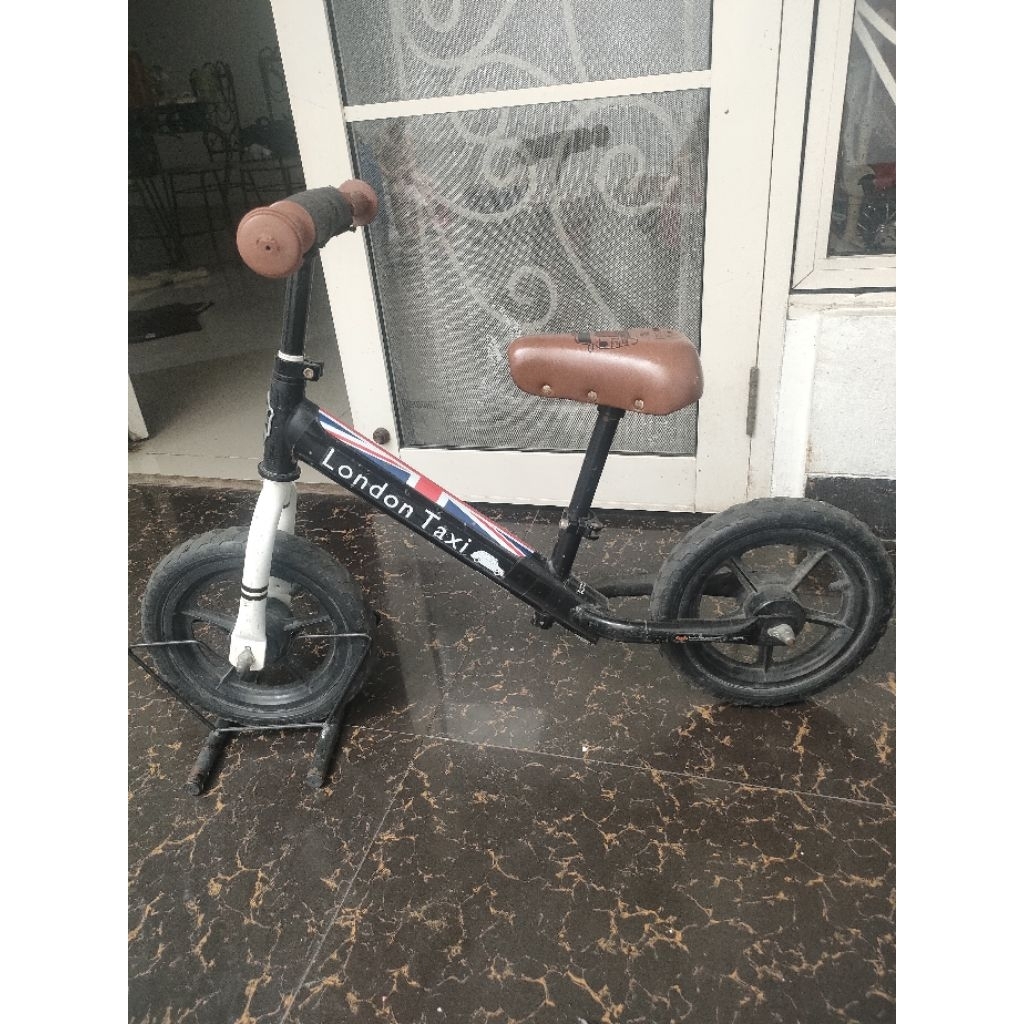 preloved pushbike london taxi