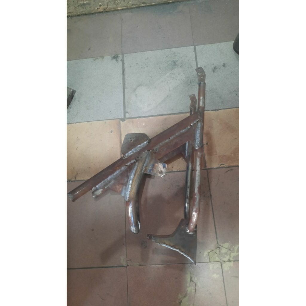 rangka bebek belakang sajah alias subframe bebek modif bebek standar body yz lx ktm sesuai pesanan