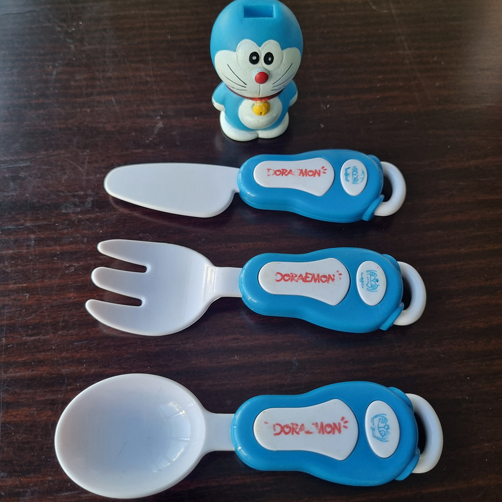 PRELOVED MAINAN ANAK ALAT MAKAN DORAEMON