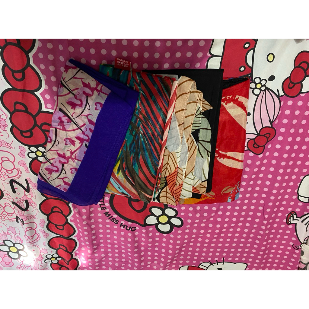 preloved hijab motif