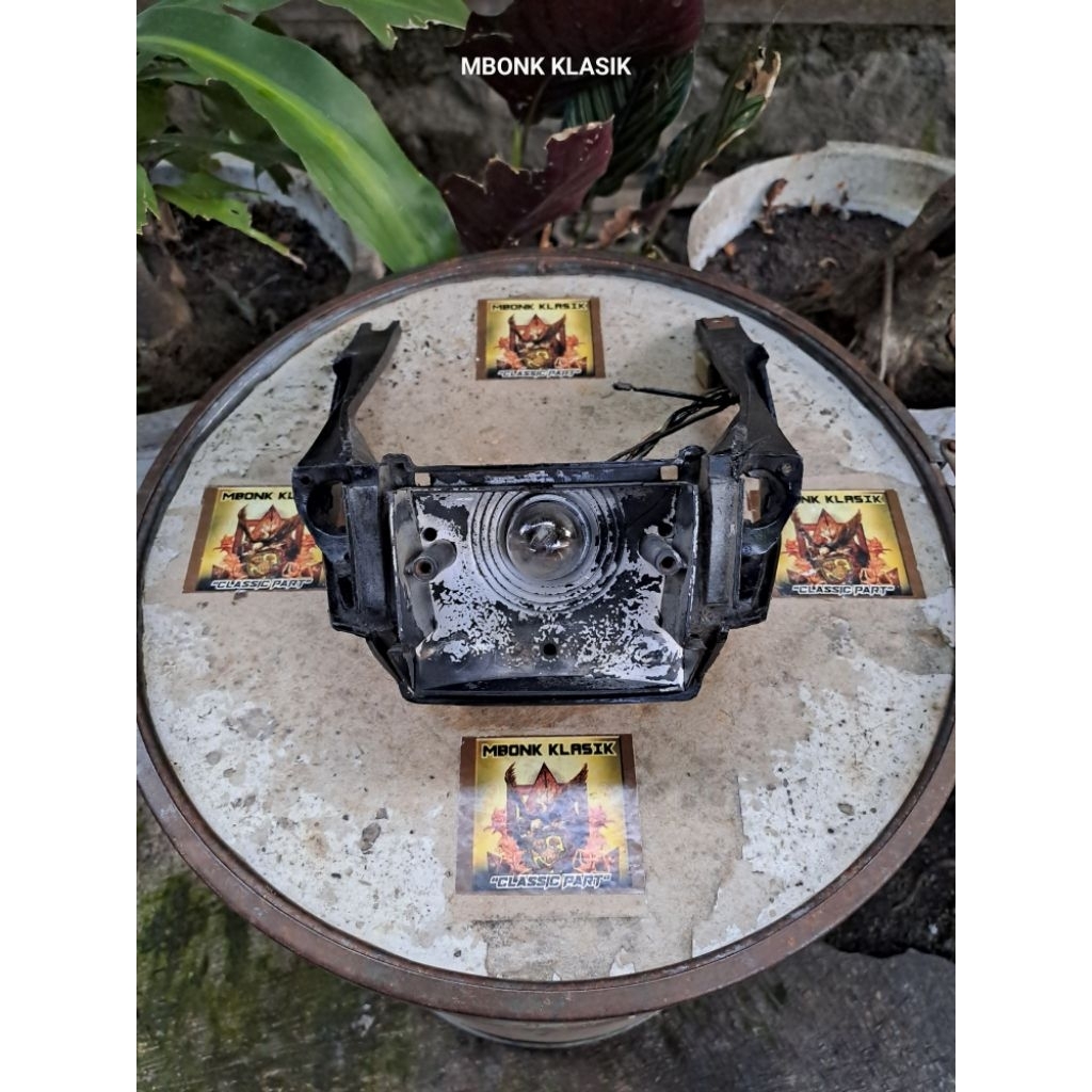 rumah stoplamp lampu belakang suzuki rgr crystal ORIGINAL rumah stoplamp suzuki crystal rgr rumah st