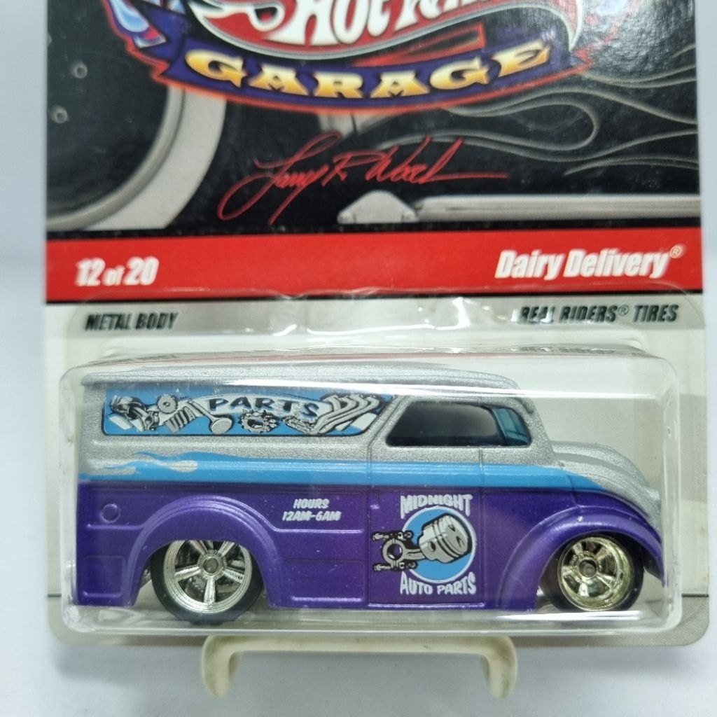 Diecast Mobil Hotwheels 1:64 LARRY'S GARAGE DAIRY DELIVERY purple