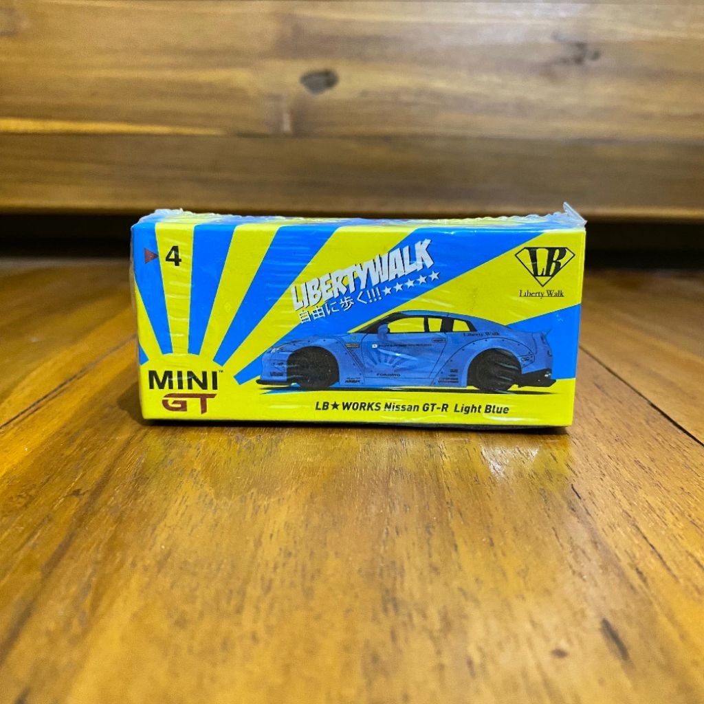 Mini GT 4 Lb work Nissan GT-R 35 Light Blue