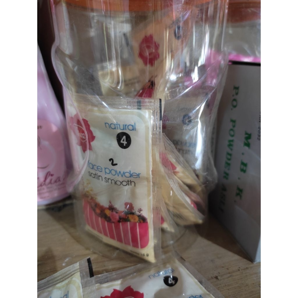 bedak kebo Viva no 4/bedak tabur viva