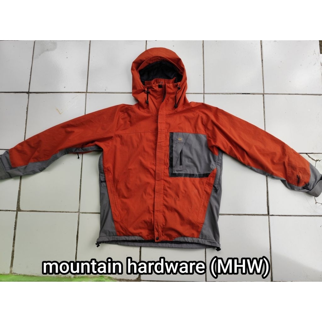 jaket mountain hardwear (conduit)