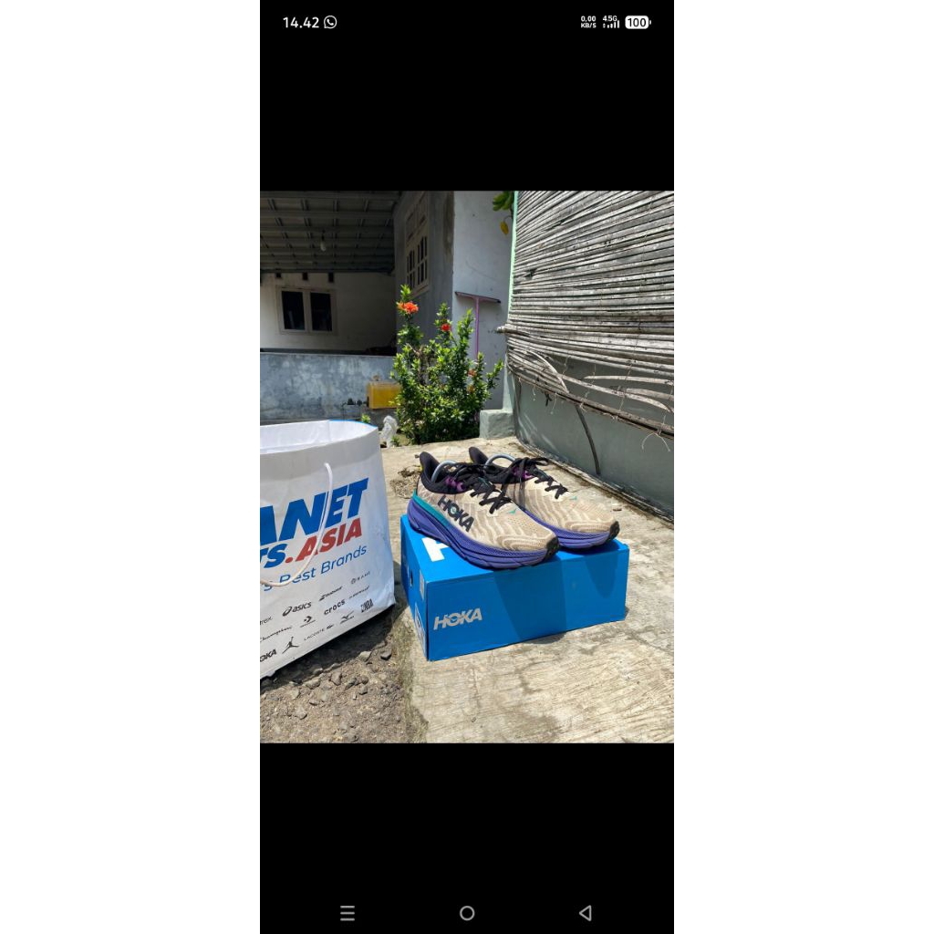 Hoka Challenger ATR 7