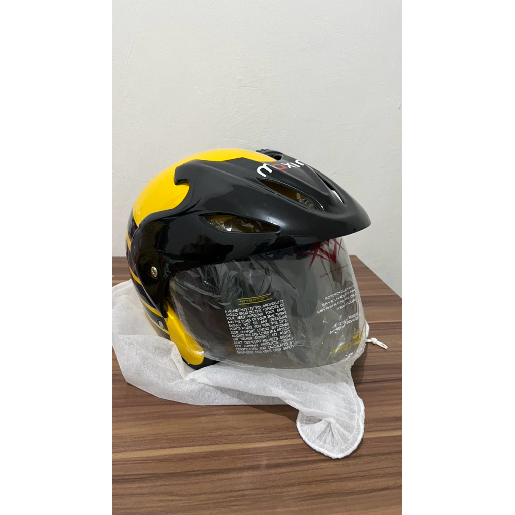 Preloved like new Helm & Rompi Maxim (GA JADI PAKE) ORIGINAL