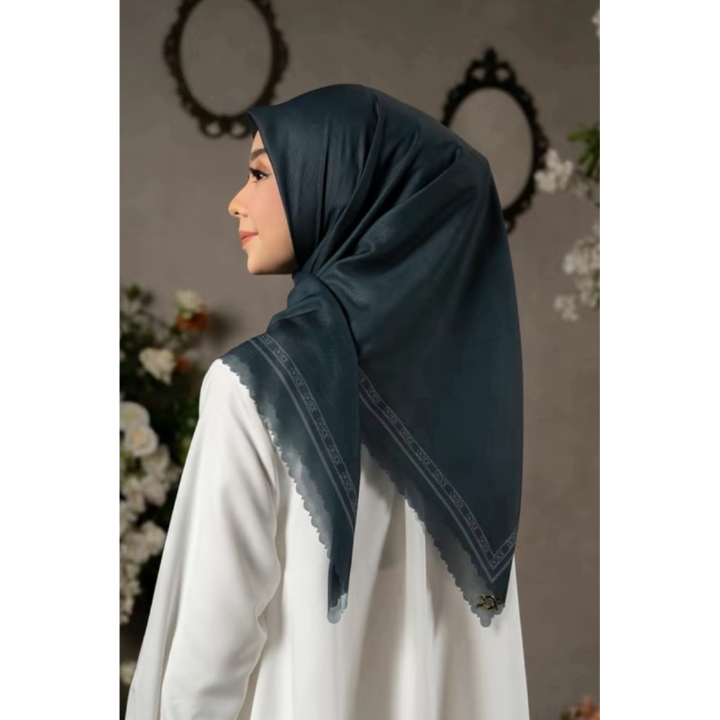 Monogram daily scarf wearing klamby