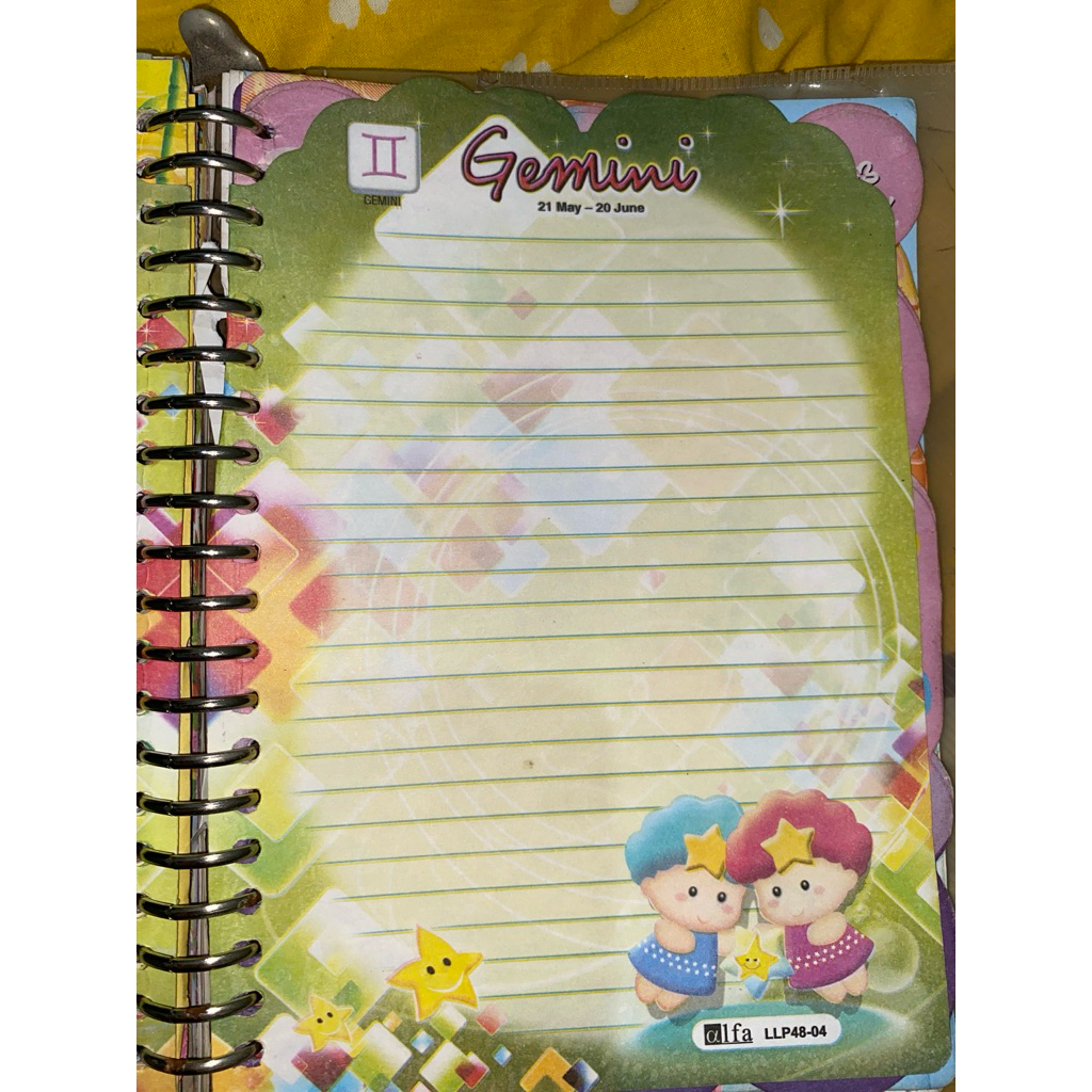 PRELOVED ISI BINDER GEMINI JADUL ( DAPAT 1 PCS )