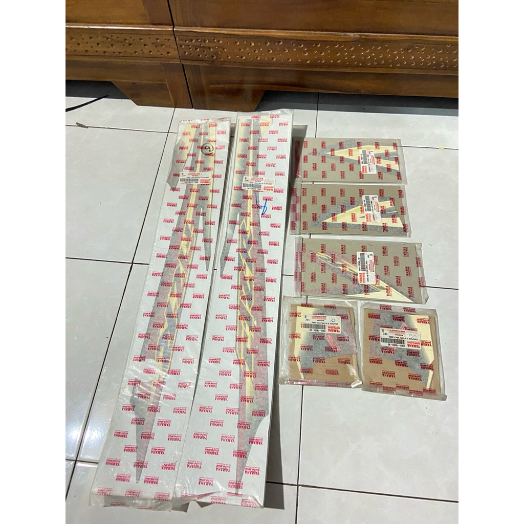 striping yamaha fizr 2003 mwrah hitam original