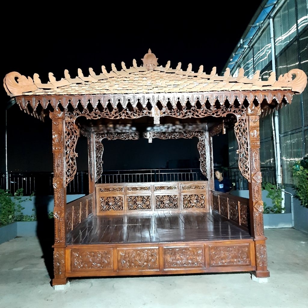 Gazebo ukiran kayu jati ukuran 3x3 meter