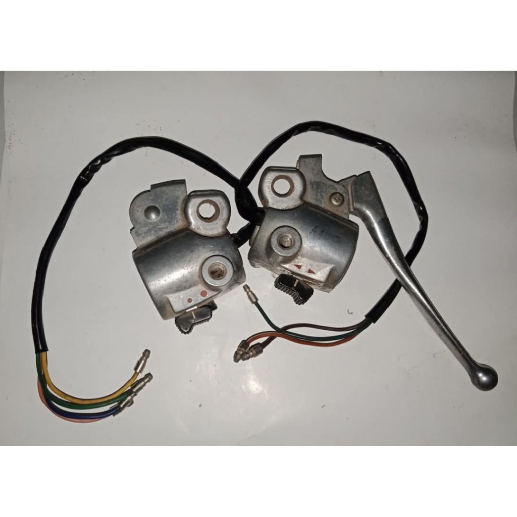 Holder Saklar Kanan Kiri Yamaha U5 Original