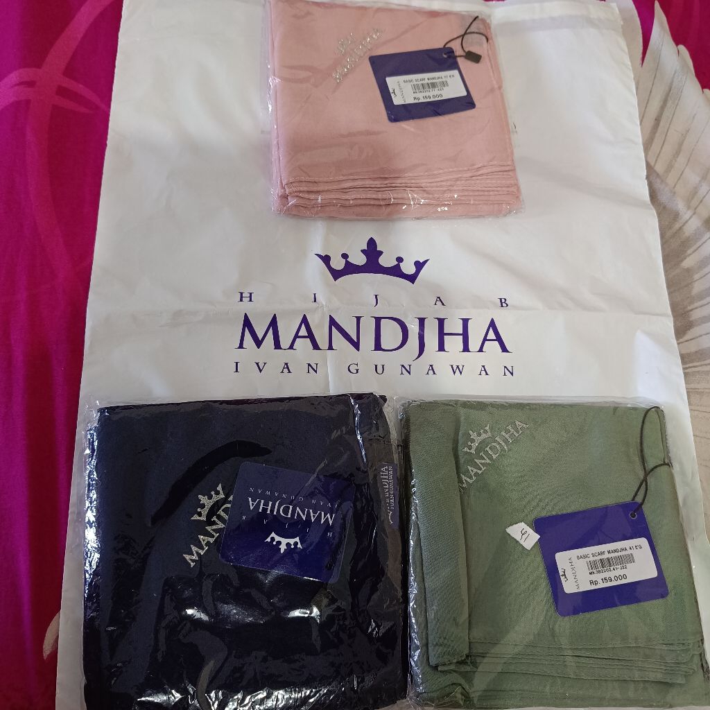 Mandjha 3 Pcs Polos Ivan Gunawan Scarf Hijab Navy Biru Tua,Kode 77 Pink Ceria & Kode 41 Sage Green,R
