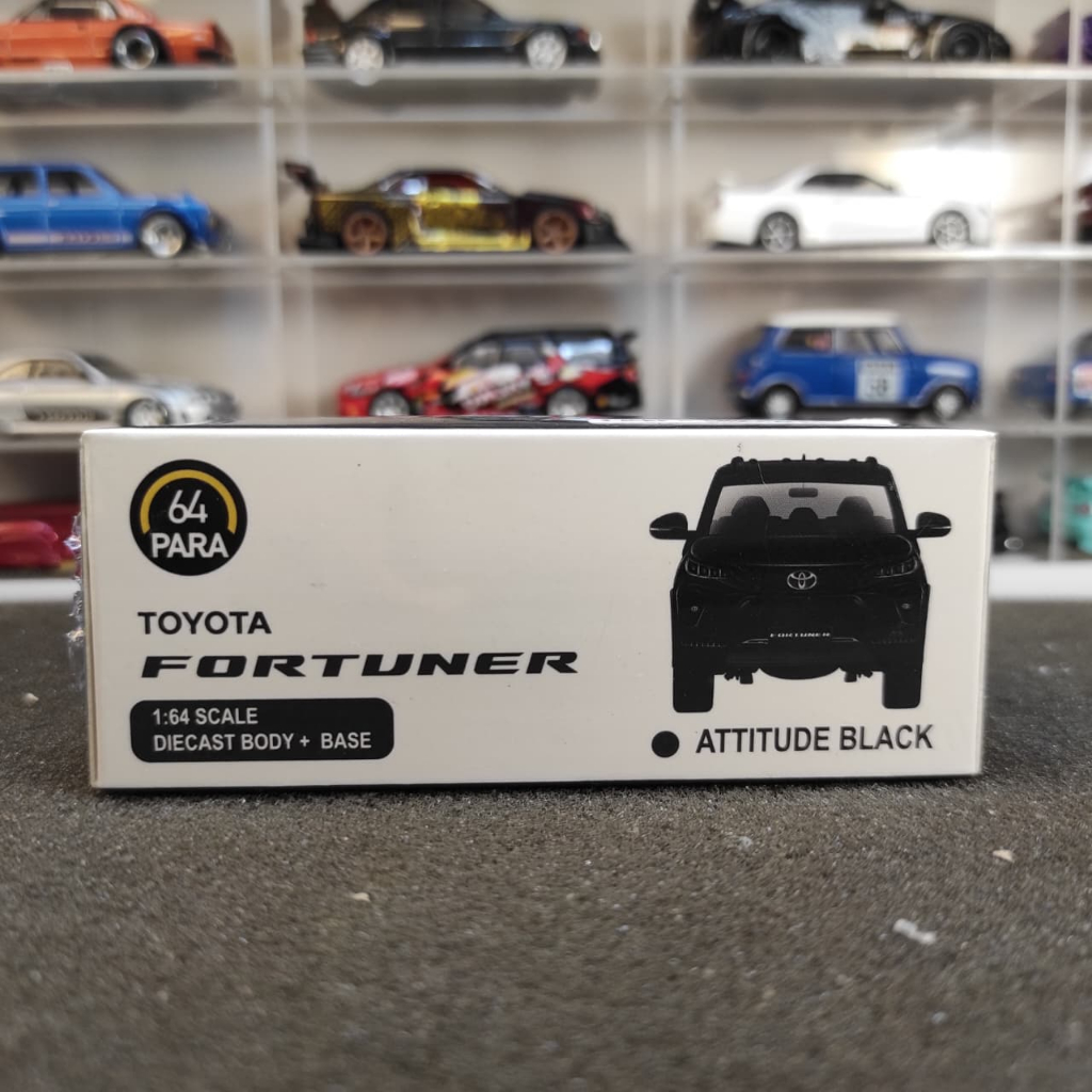 Para 64 Toyota Fortuner 2023 (RHD) black
