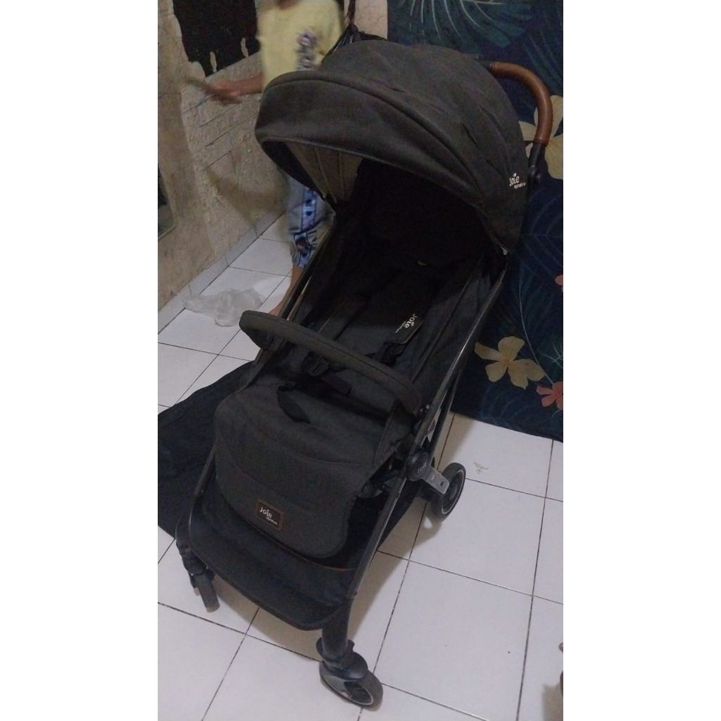 stroller joie Tourist signature eclipse
