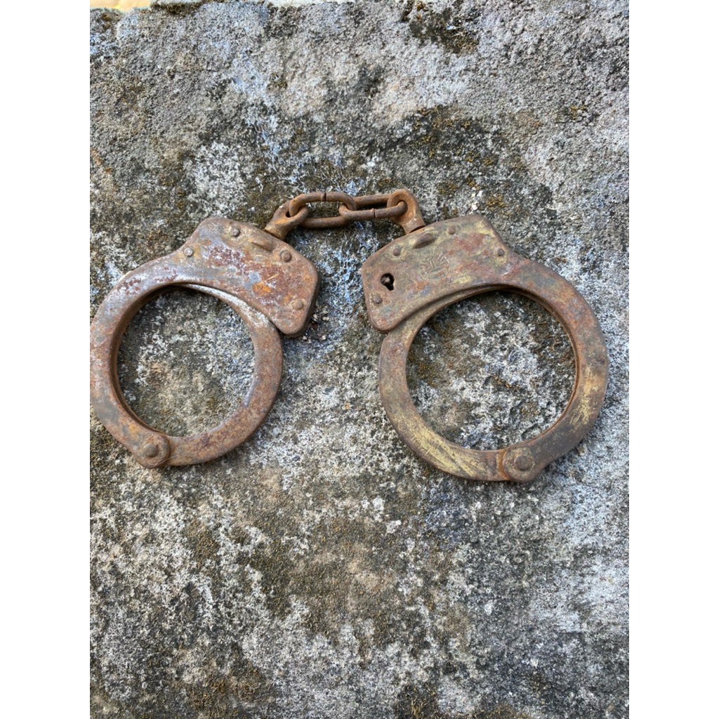 display vintage borgol cap mata USA