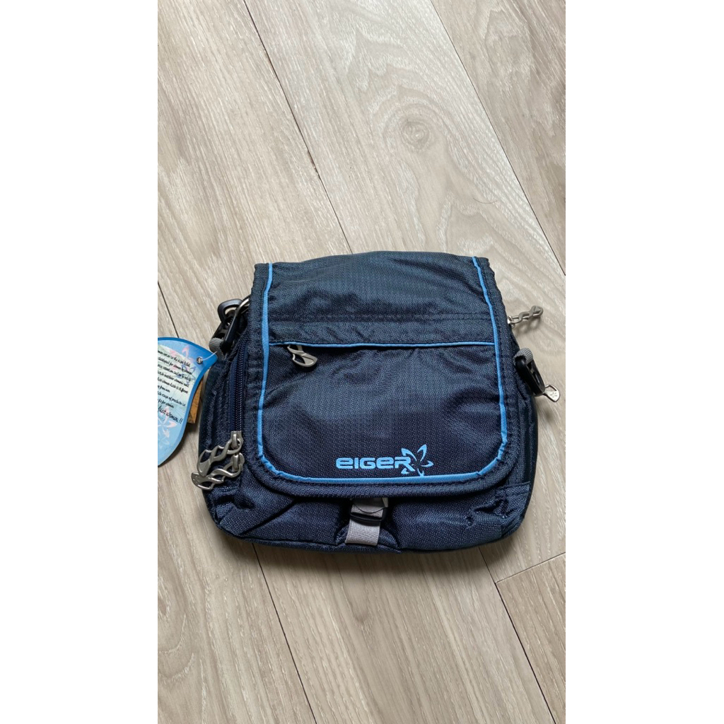 tas selempang eiger