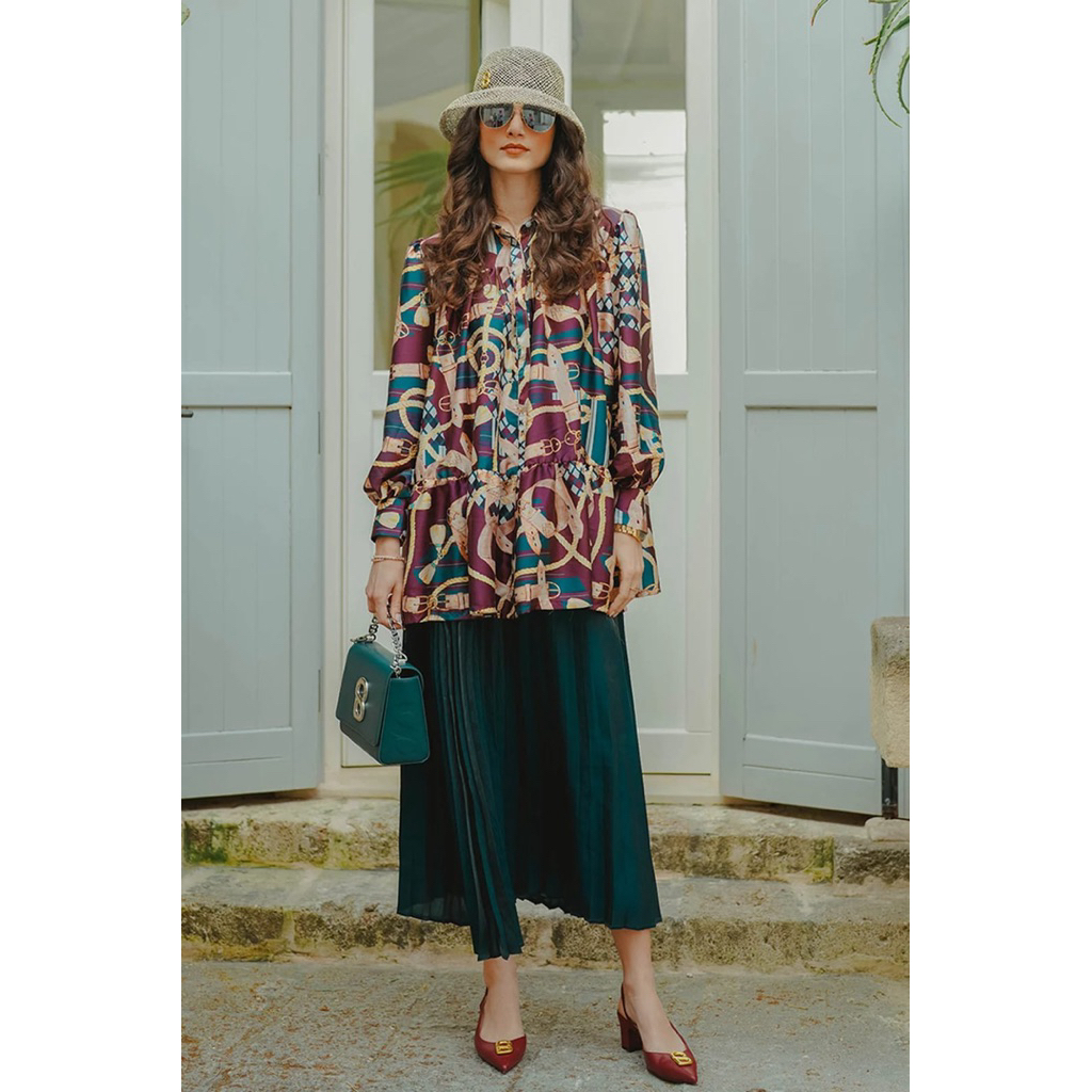 Benang Jarum X DSAKS The Chain La Bella Satin Shirt With Gathers Maroon XL