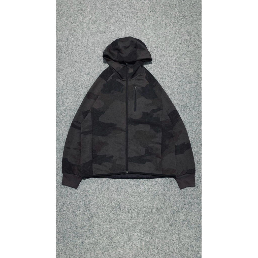 Uniqlo tech camo