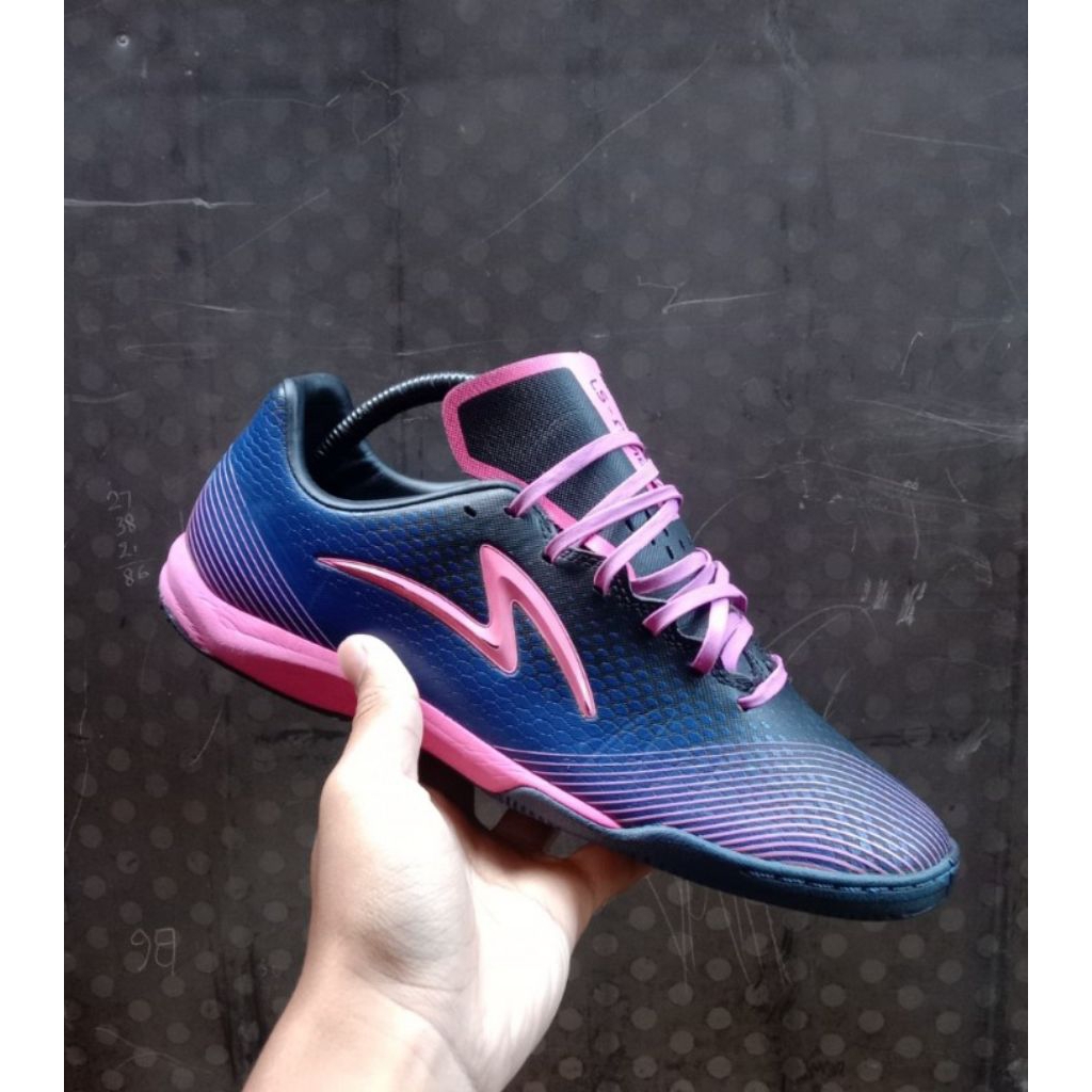 SEPATU FUTSAL SPECS LS OMEGA