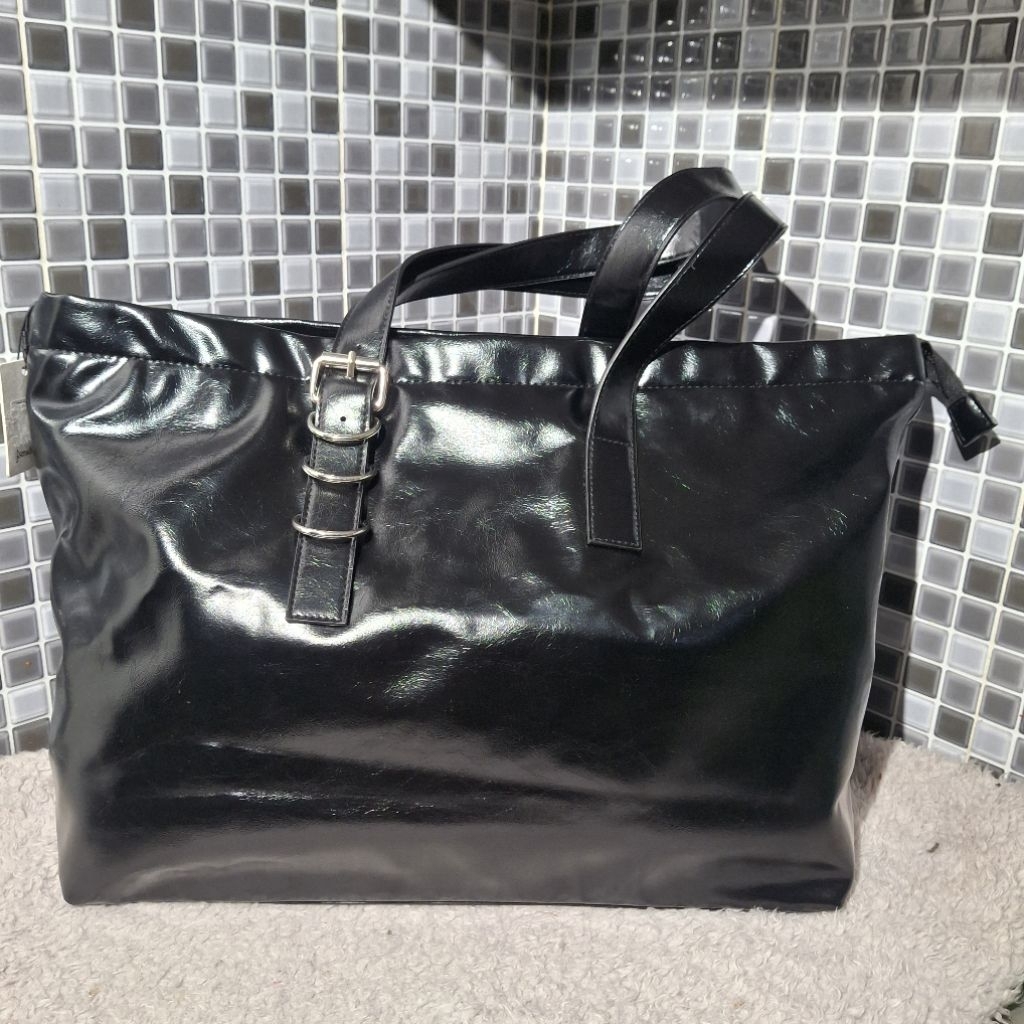 STRADIVARIUS TAS BAHU SHOLDER BAG HITAM BARU ASLI ORIGINAL