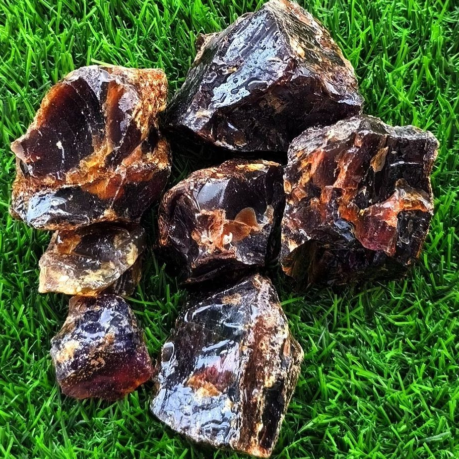 Bahan Amber Katilayu / Batu Getah Katilayu / Bongkahan Katilayu