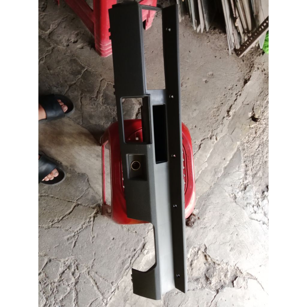 panel tengah panel tape meja dasbor mitsubishi l300 original
