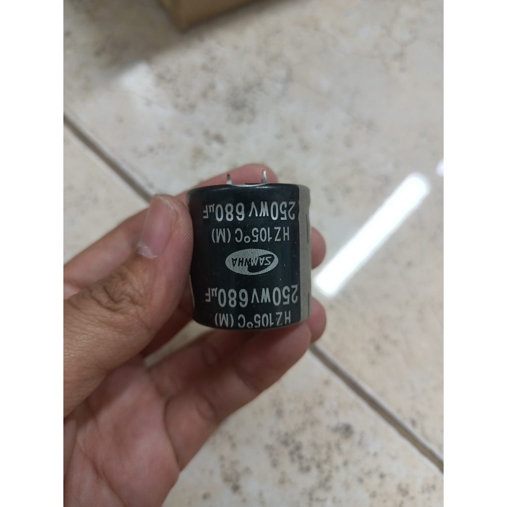 Elco Kapasitor 250v-680uf samwha