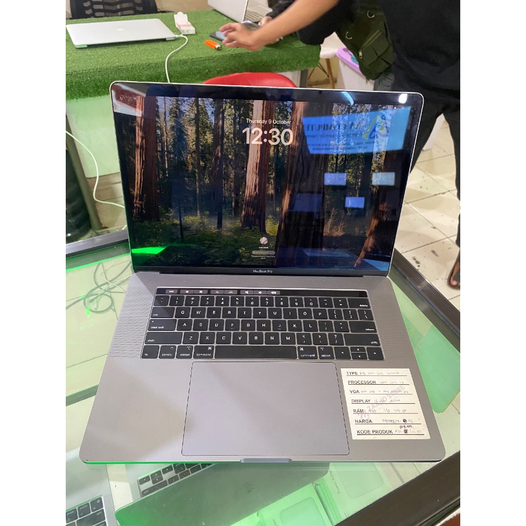 MacBook Pro 2019 Touch Bar (16/256)