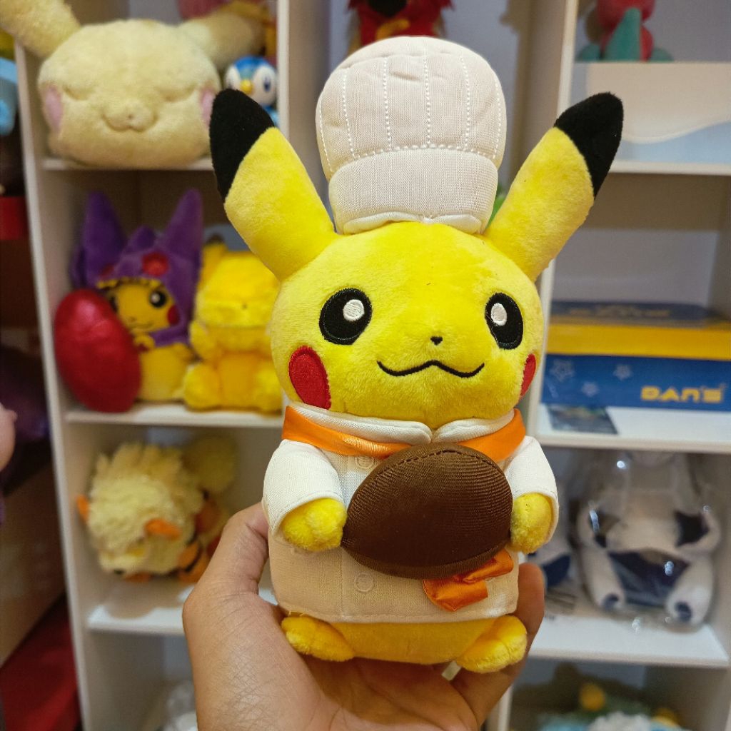 Pikachu Kostum Pokemon Center / Pika Kostum Chef Pikachu Monthly Kostum