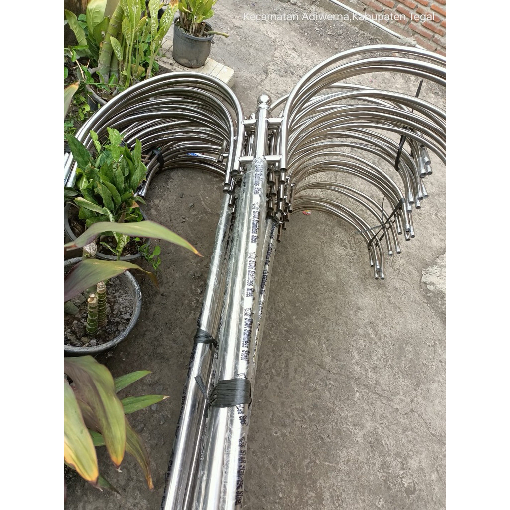 tiang lampu taman 2 cabang tinggi 1 meter : 1,5 meter stainles