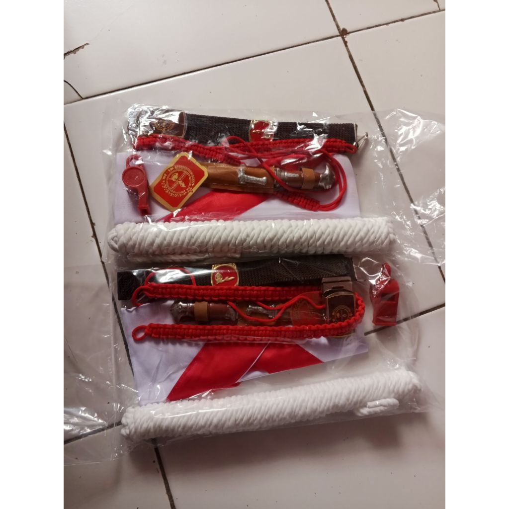 atribut perlengkapan Pramuka laki" perempuan SD SMP SMA