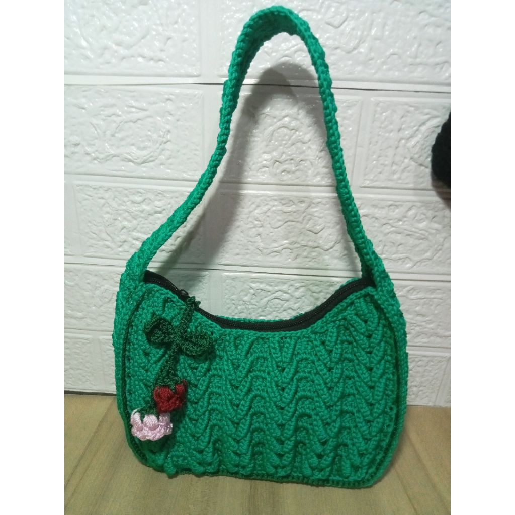 (PO) MiuMiu Moon Bag #Green Emerald