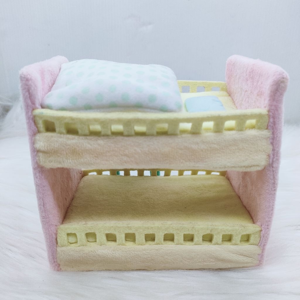 Boneka Mainan Tempat Tidur Susun Sumikko Gurashi