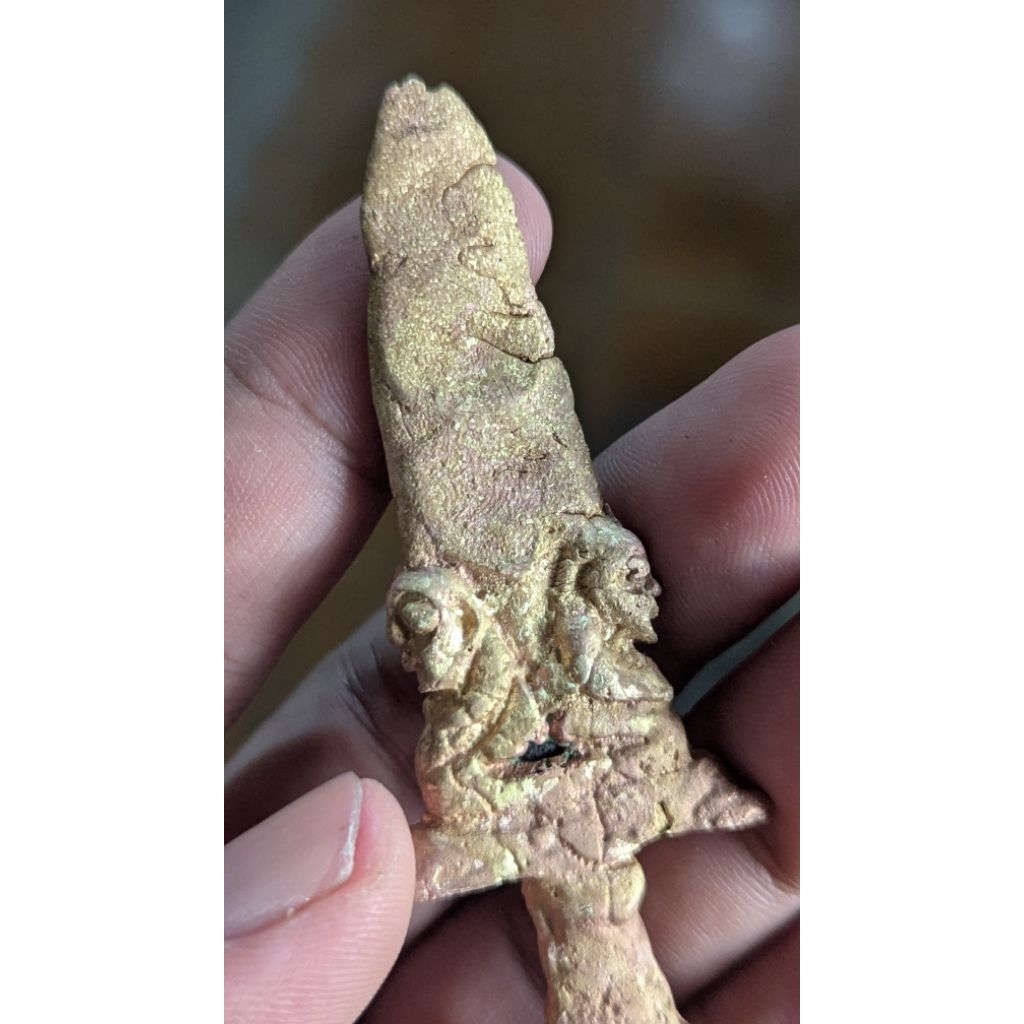 Hiasan dinding, Jimatan Putut semedi perunggu temuan darat