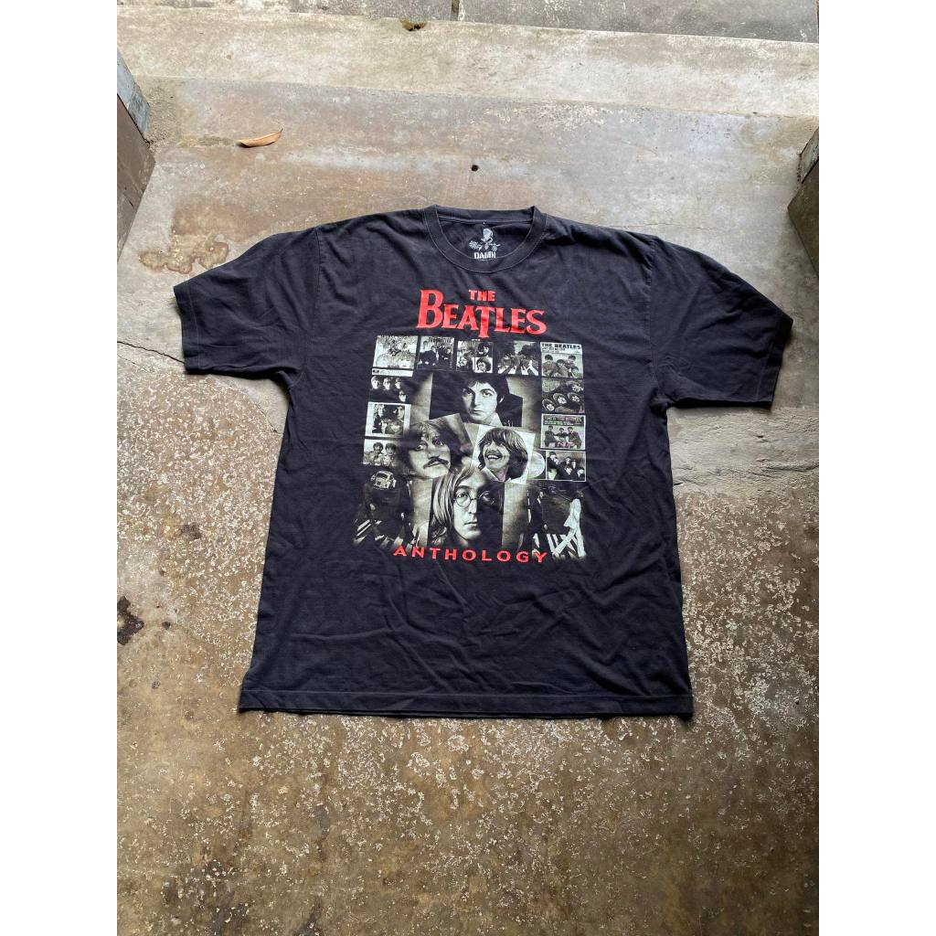 ambil kaos jumbo ada wajah band