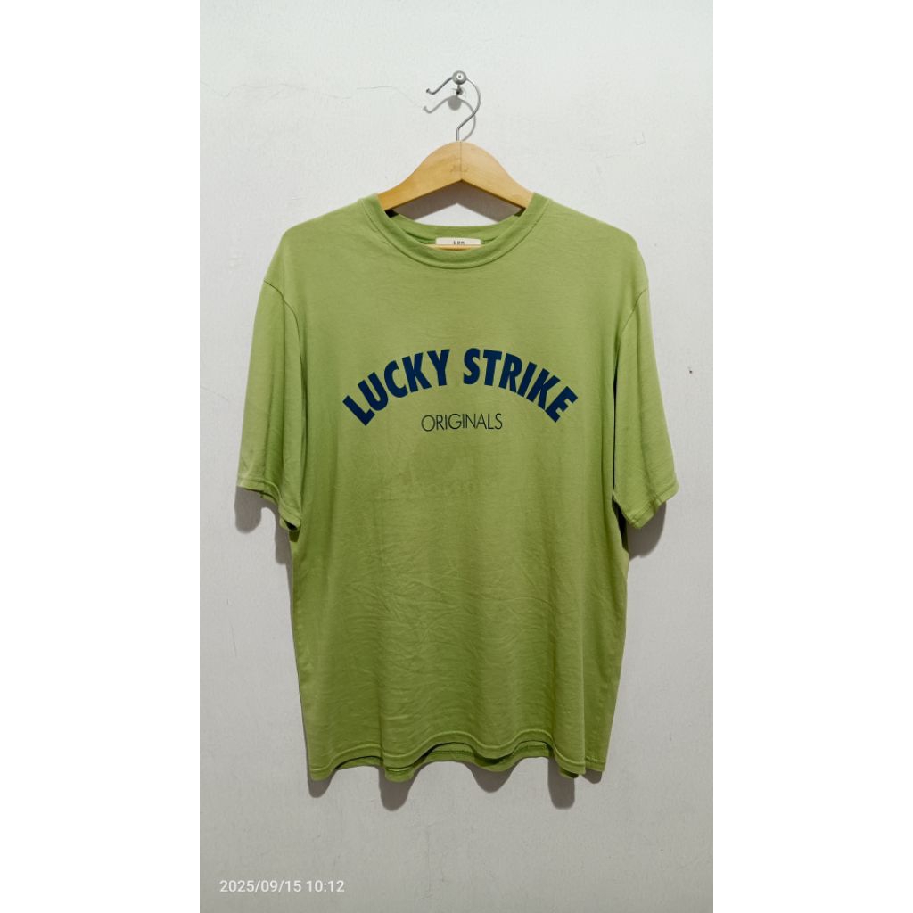 Kaos katun lucky strike