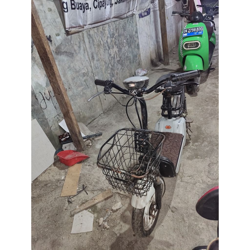 sepeda_listrik_second/sepeda_listrik