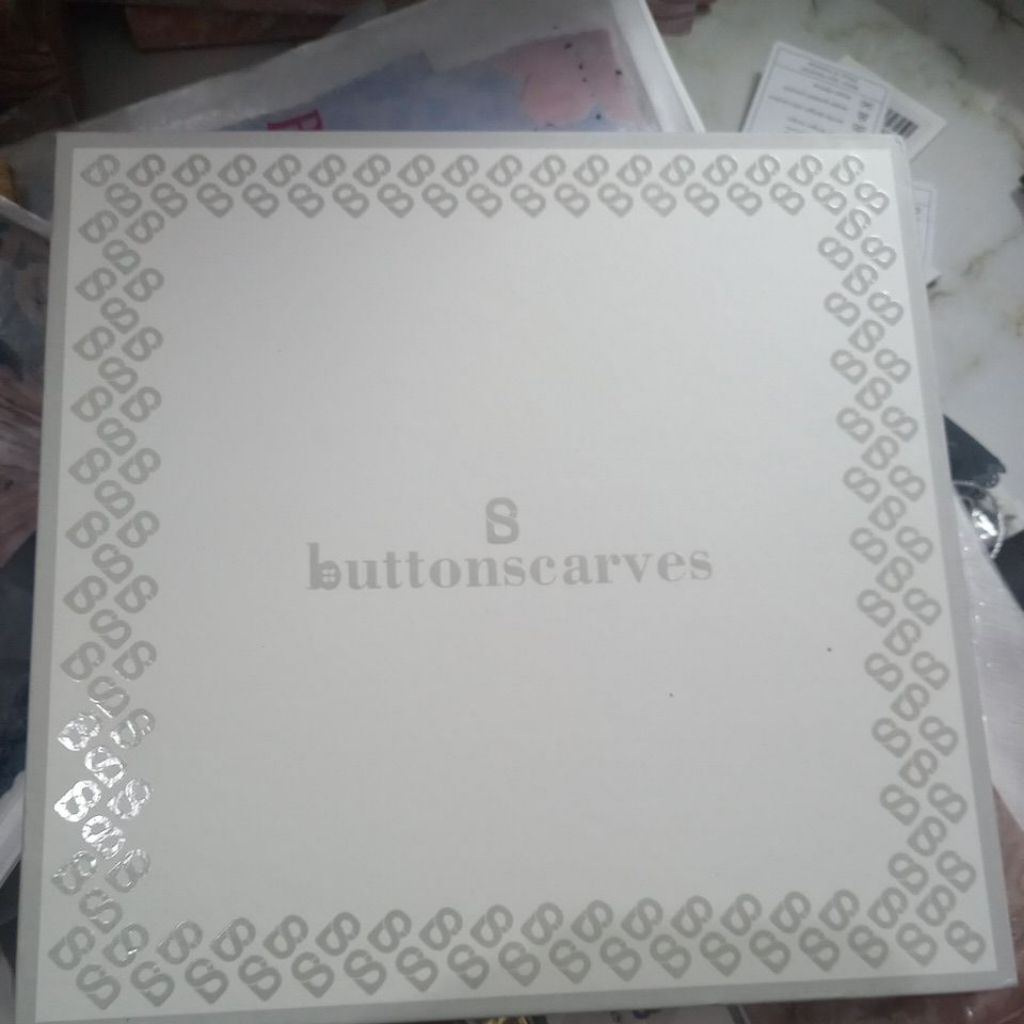 box polos buttonscarves