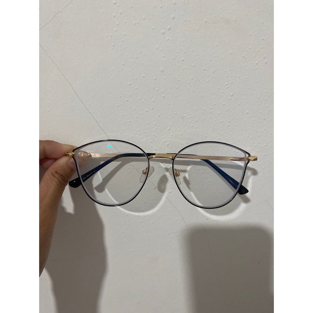 Kacamata Minus Bekas