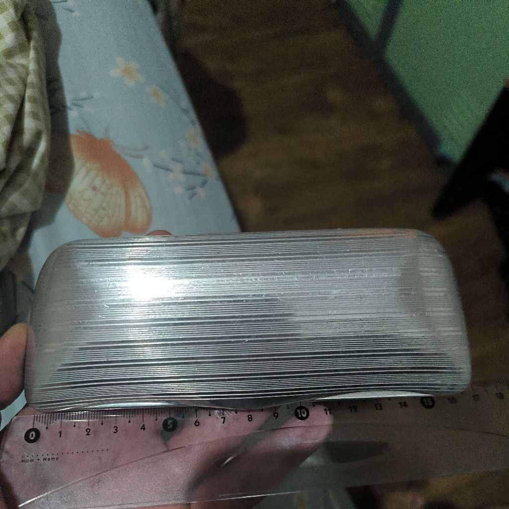 tempat Kacamata Branded Eyevan bahan logam prepoved