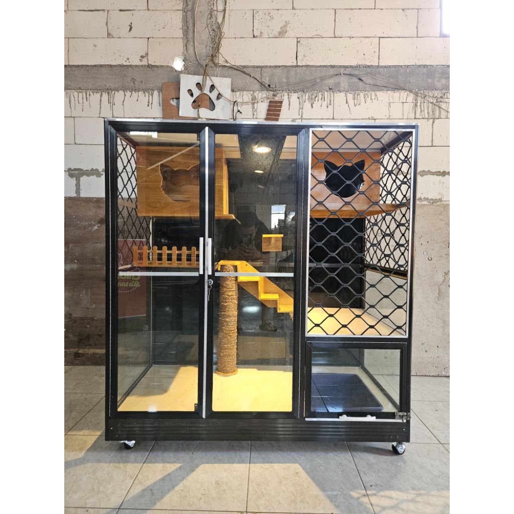 Rumah Kucing / Cat Cage/ Kandang Kucing Aluminium