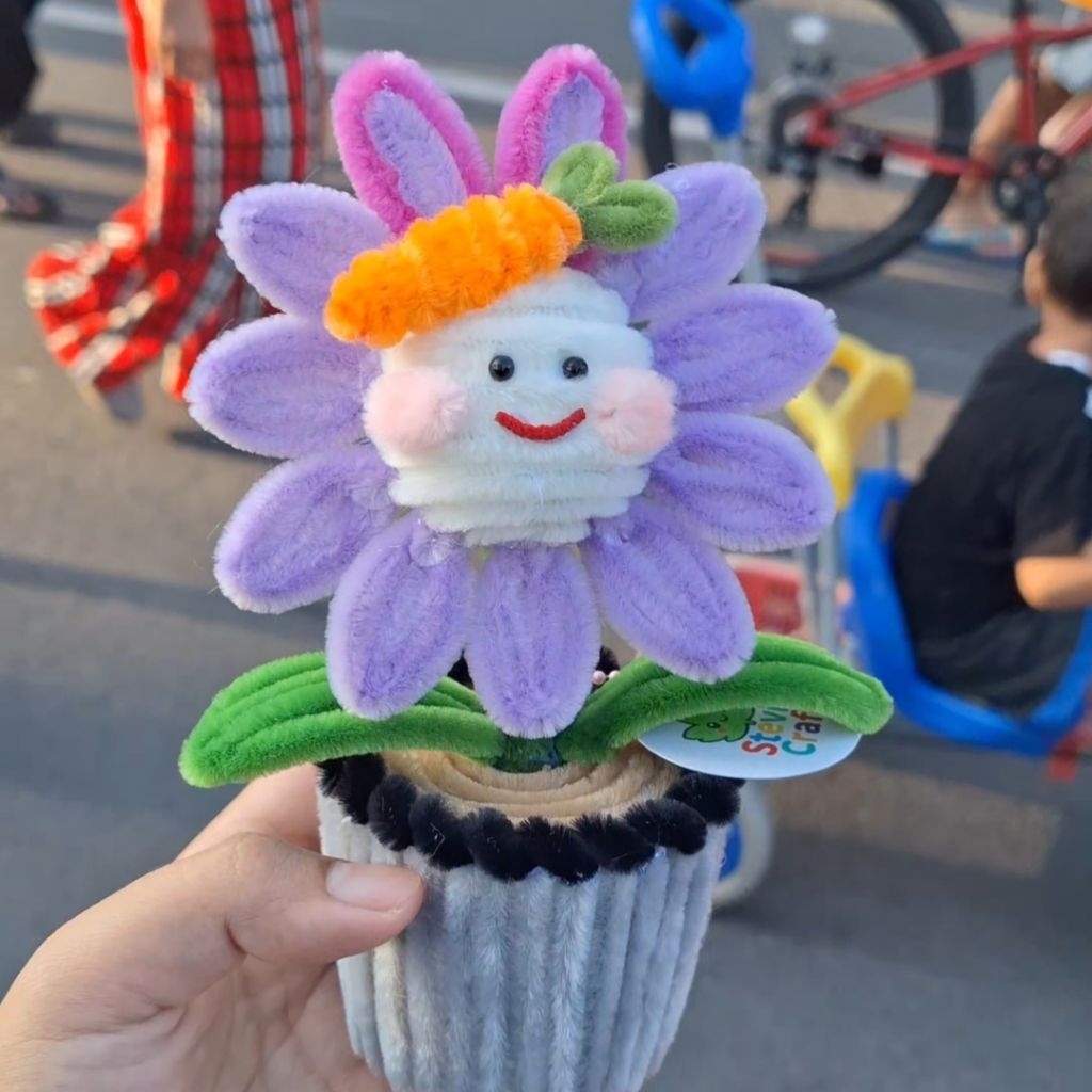 ☘️STEVIACRAFT☘️ Bunga Pot Karakter Kawat Bulu Bunga Karakter Hiasan Meja Belajar Hadiah Wisuda Souve